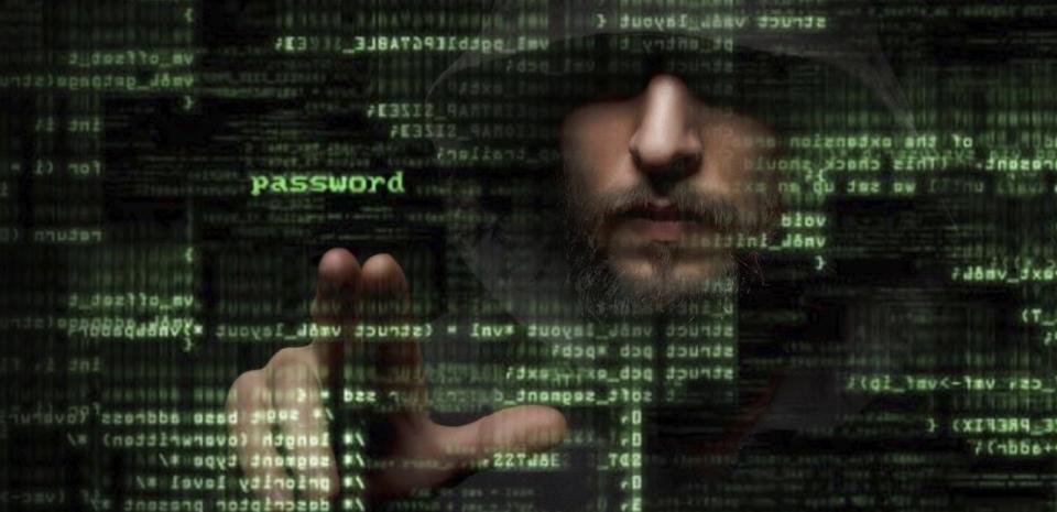13 000 Identifiants et N° de CB dérobés ?